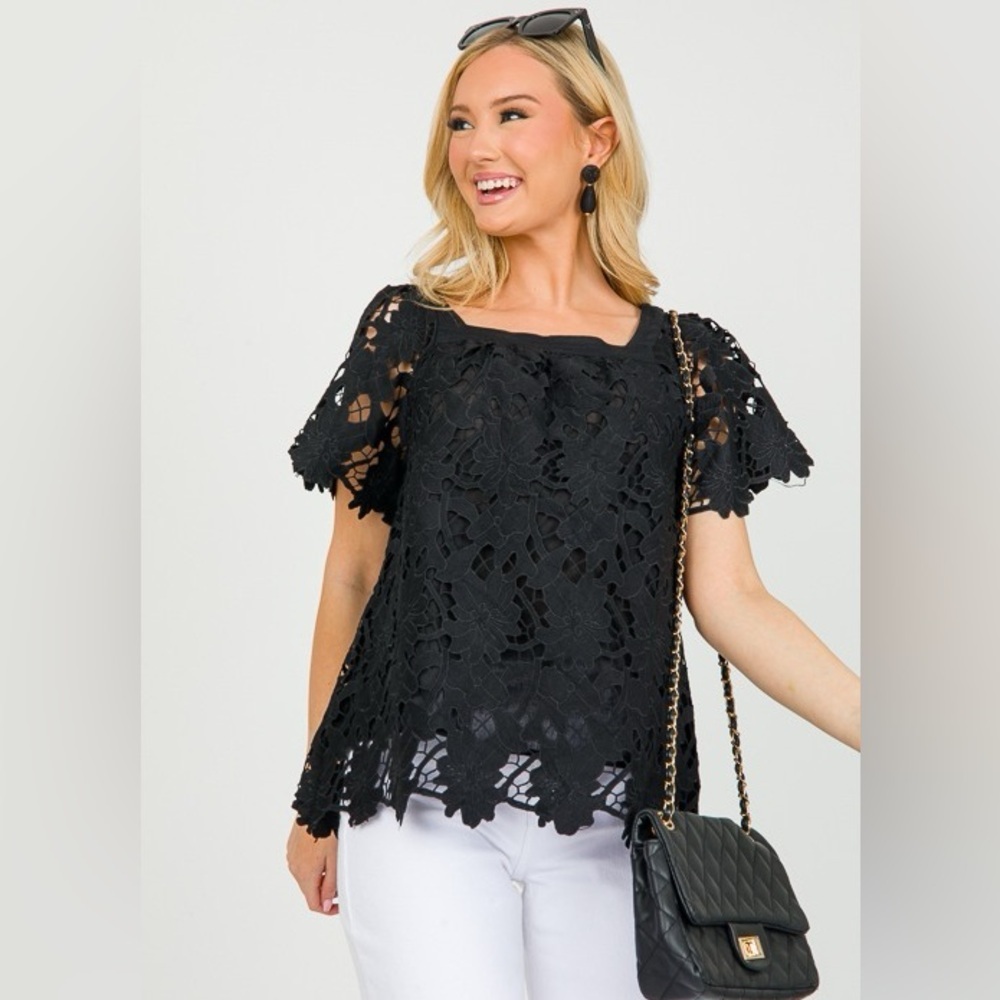 Umgee Black‎ Floral Lace Square Neck Top Size Medium